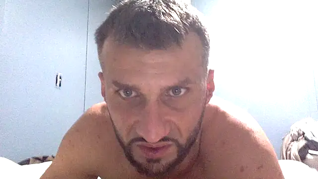 sexyhotstud12's cam snapshot