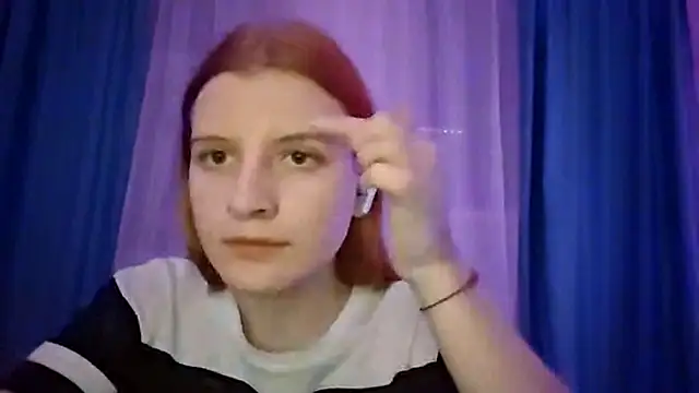 LynteriLain's cam snapshot