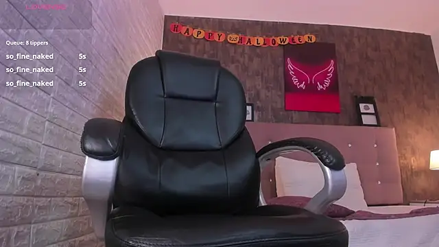 Hilarin__'s cam snapshot