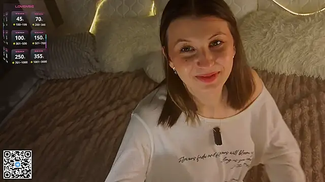 LorinaMaffitt live sex cam