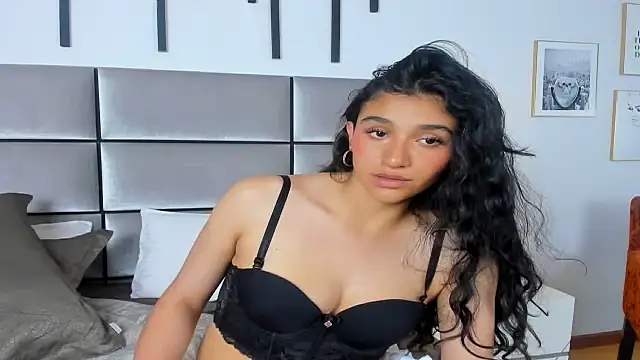 ValentiinaCruz's cam snapshot