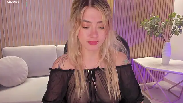 EveBensonX's cam snapshot