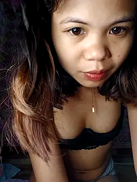 Sexxie_Ella22's cam snapshot