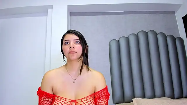 Charlotte-Star live sex cam