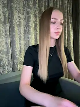 MissOyee's cam snapshot