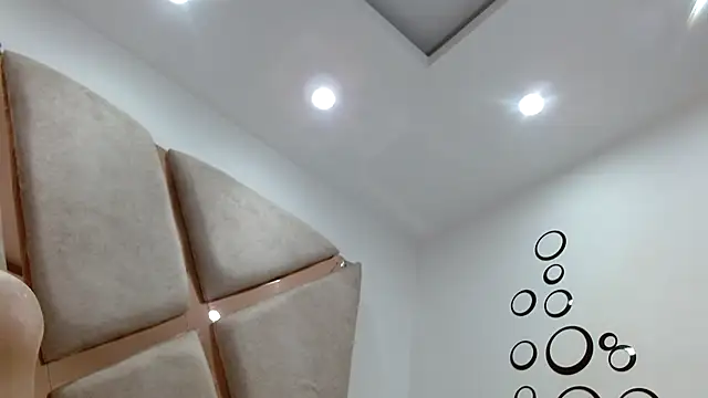 erika_lind3r live sex cam