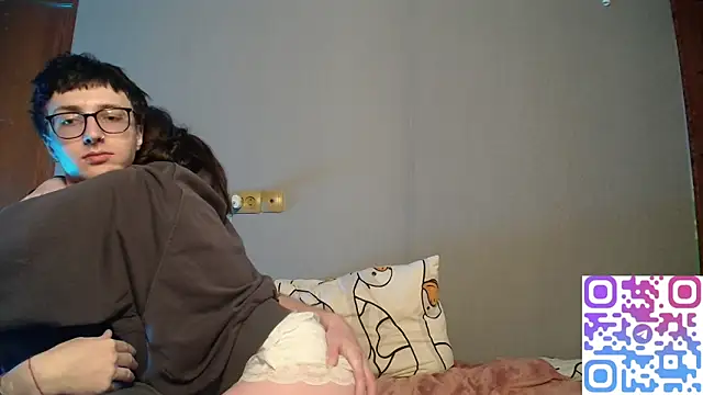 t_files_x's cam snapshot