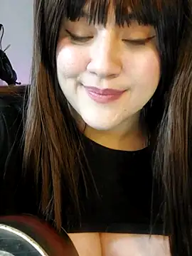 ItsNaiixa live sex cam