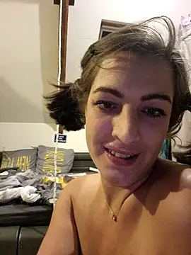 LoLa-69-X live sex cam