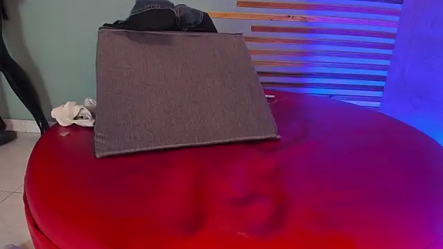 french_sexx's cam snapshot