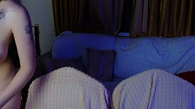 Girls_Fingers's cam snapshot