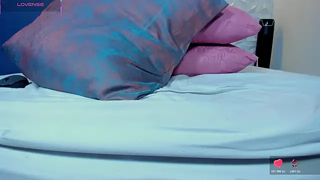 freya_cole_'s cam snapshot