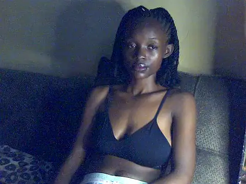 petite_clara24's cam snapshot