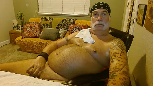 musclebearnips live sex cam
