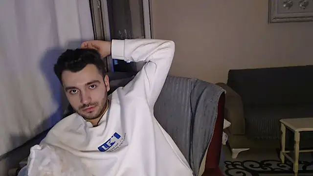 handsomeee04 live sex cam