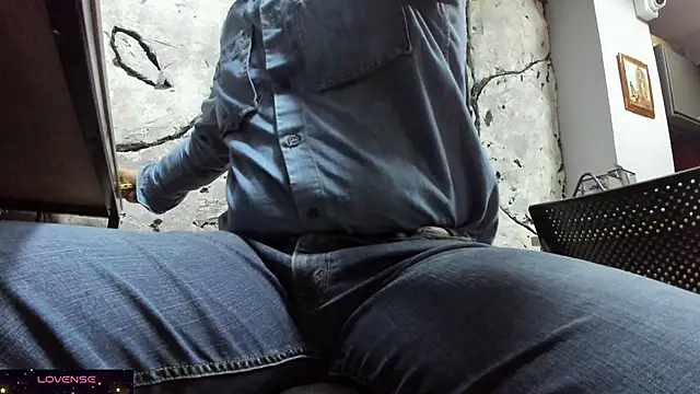 Maxi_thebig_daddy live sex cam