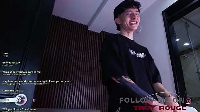 troy_rouge live sex cam