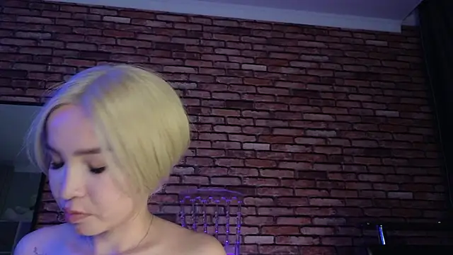 saya_li1's cam snapshot