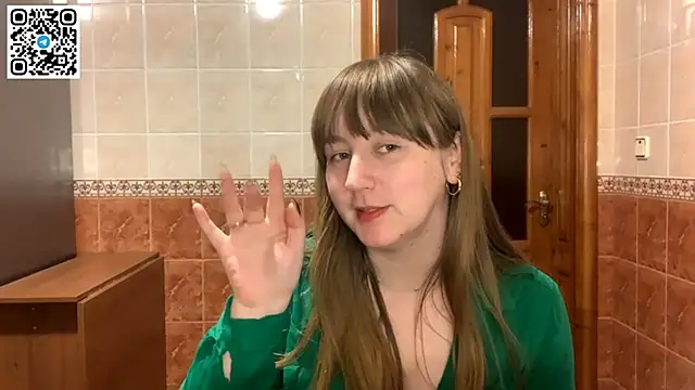 MaroonMoon_'s cam snapshot