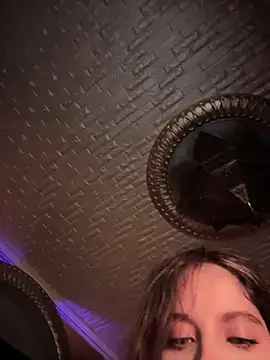 Queentaraf999 live sex cam