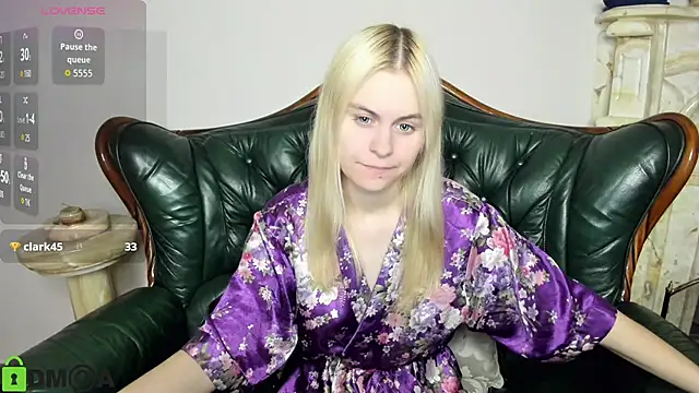 HillEva's cam snapshot