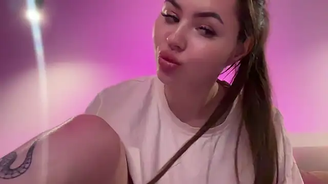 AlmaryKim live sex cam