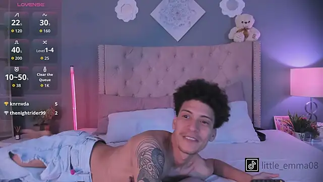 Joe_And_Emma's cam snapshot