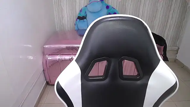 tamara_brown_t's cam snapshot