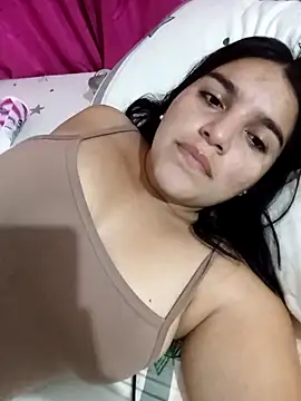 chloe_90's cam snapshot