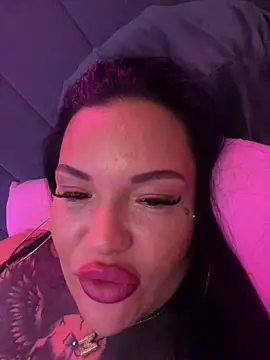 _MelinaCurves_'s cam snapshot