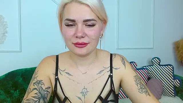 lada_love's cam snapshot