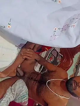 pujabhabhiji10's cam snapshot