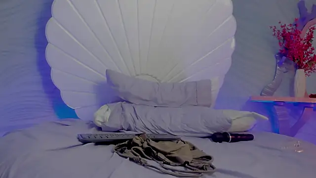 luna_hot_ass's cam snapshot