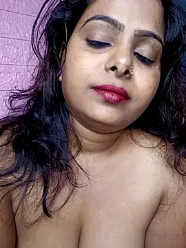 horny_ria123's cam snapshot