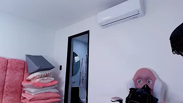 celeste_sea's cam snapshot