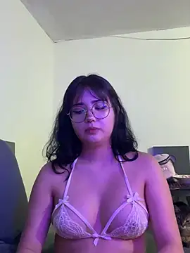 KitsuneHina's cam snapshot