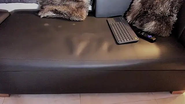 Rowan_Mills's cam snapshot