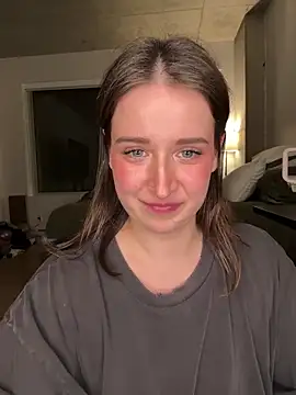 nerdynina live sex cam