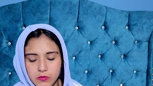 EmilyGala's cam snapshot