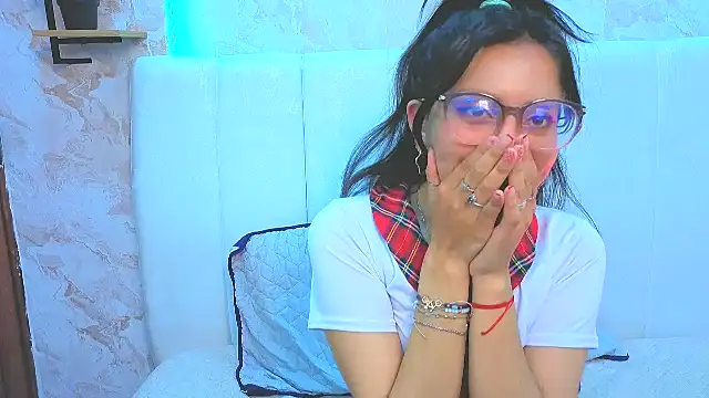 VioletxBloom's cam snapshot