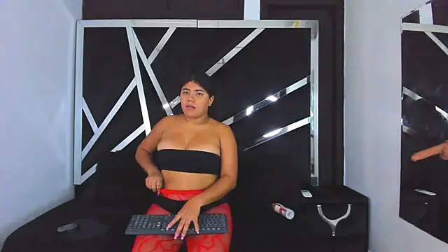 Alexaaht's cam snapshot