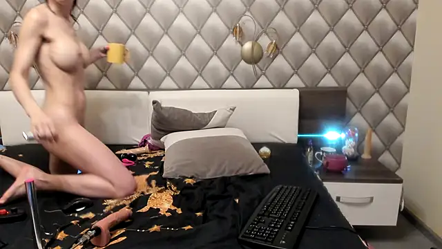 SEXYQUEEN55's cam snapshot