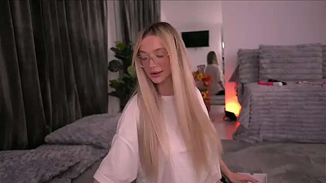 KylieJoyce's cam snapshot