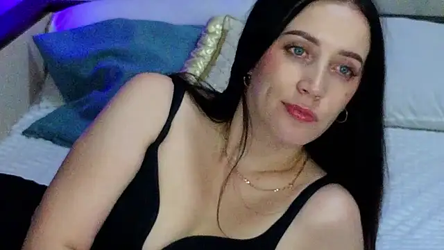 MonicaSweetx's cam snapshot