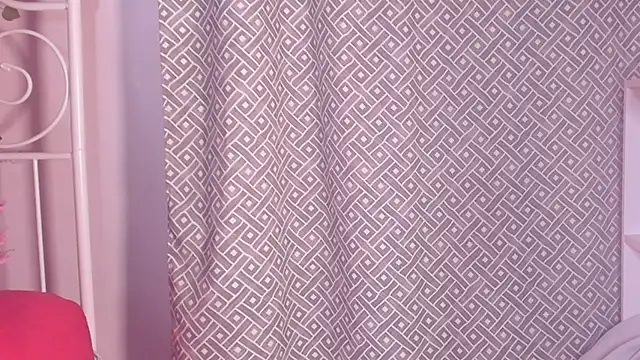 BritneySabeiha's cam snapshot