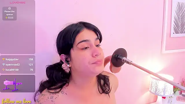 zyle_boobs's cam snapshot