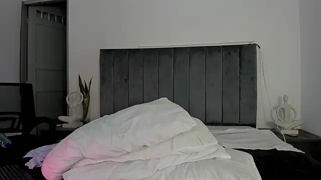 NikkiBotero's cam snapshot