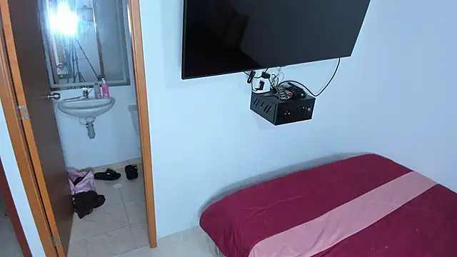 skinnysharonx's cam snapshot