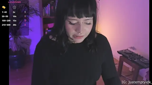 pambloom_'s cam snapshot