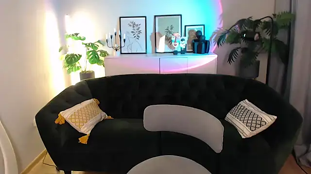 Natalee_Love's cam snapshot